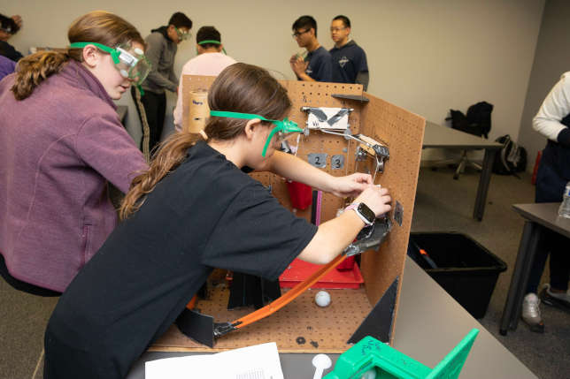 NJ Institute of Tech Hosts Young Scientists in STEM Competition