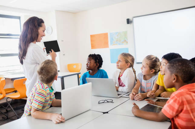 New Online Certificate Program to Teach Educators How to Use Tech in the Classroom